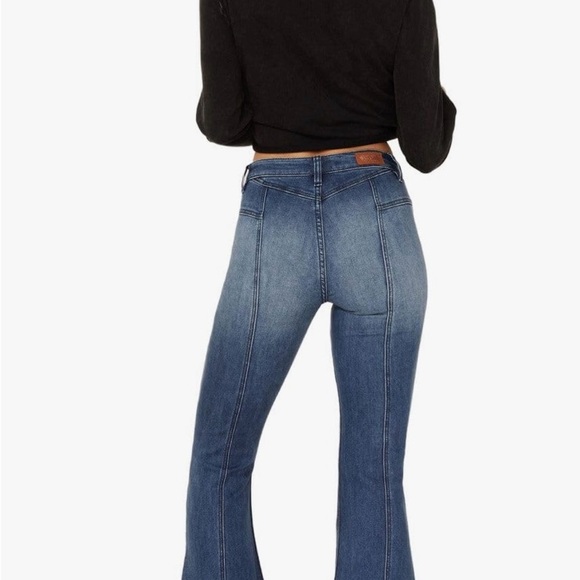 NWT Shyanne Medium High Rise Flare Jean Size 26/34 - Picture 2 of 6